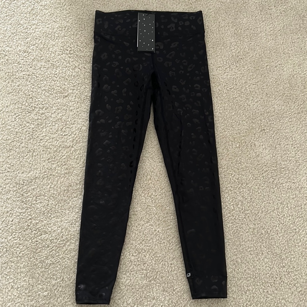 Terez Black Cheetah Womens leggings size medium NWT